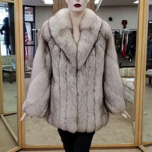 SOLD Natural Norweigian Blue Fox Fur 29” Jacket